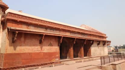 ठाकुर मदन मोहन मंदिर की दीवारें