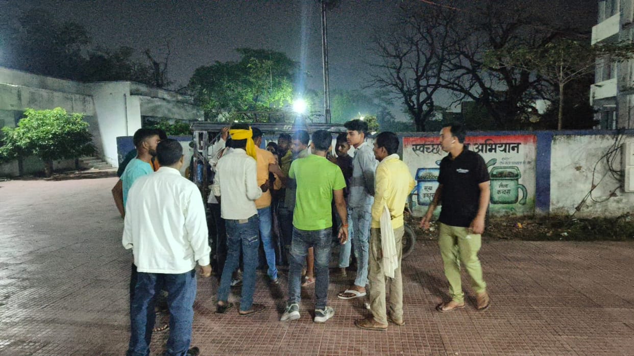 speeding truck crushed young man on NH-922 in Buxar bihar police are searching for driver