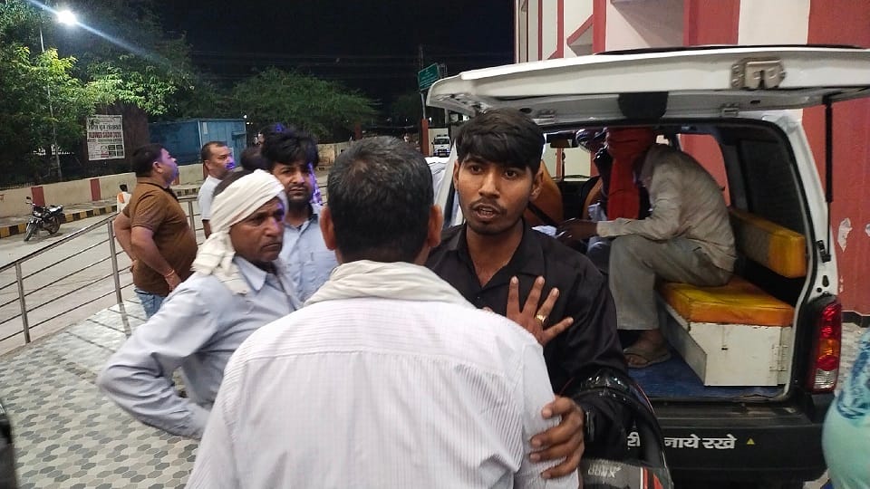 wo Friends Killed One Critical as Bike Hit by Unknown Vehicle on Way to Wedding