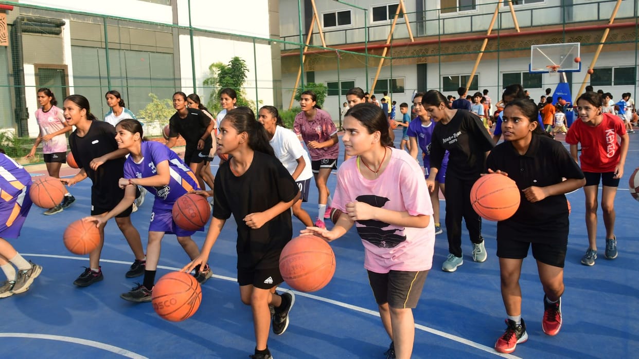 grand basketball showdown featuring 112 players from seven district teams took place at Bareka ground