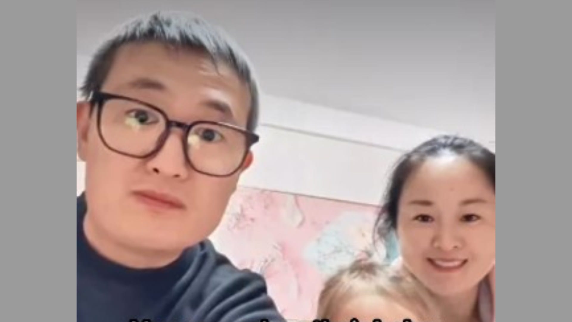 Chinese couple surprised to find their blonde blue-eyed daughter has Russian genes DNA test reveals