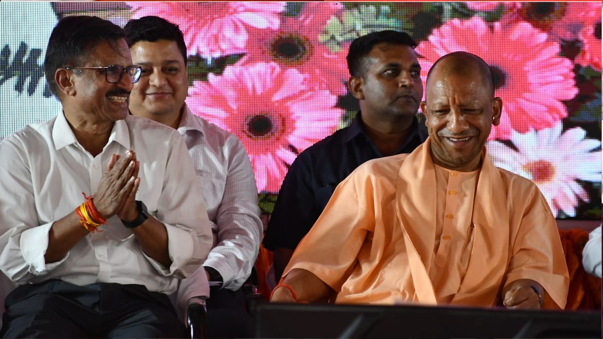 CM Yogi took a dig at Ravi Kishan, saying fish was available in Mahesara earlier.