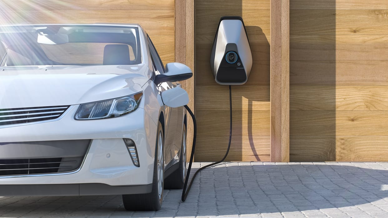 Planning to Buy an EV? Here’s What You Need to Know About Home Charging Setup in India