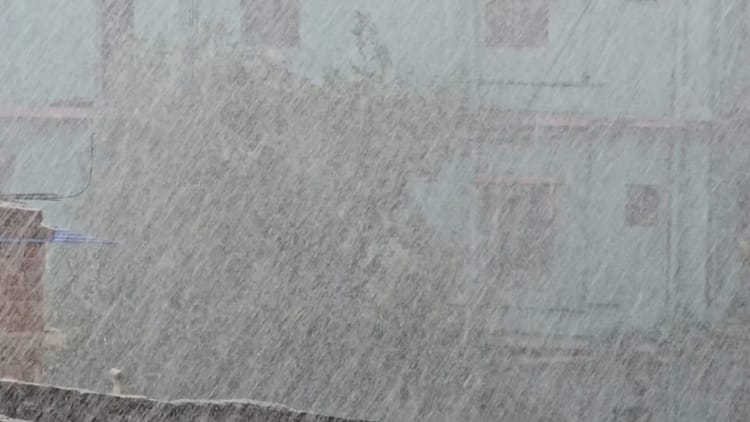 Bihar Weather : पटना में ओले गिरे, तेज आंधी के साथ आई बारिश; बिहार के मौसम पूर्वानुमान का अलर्ट पढ़ें