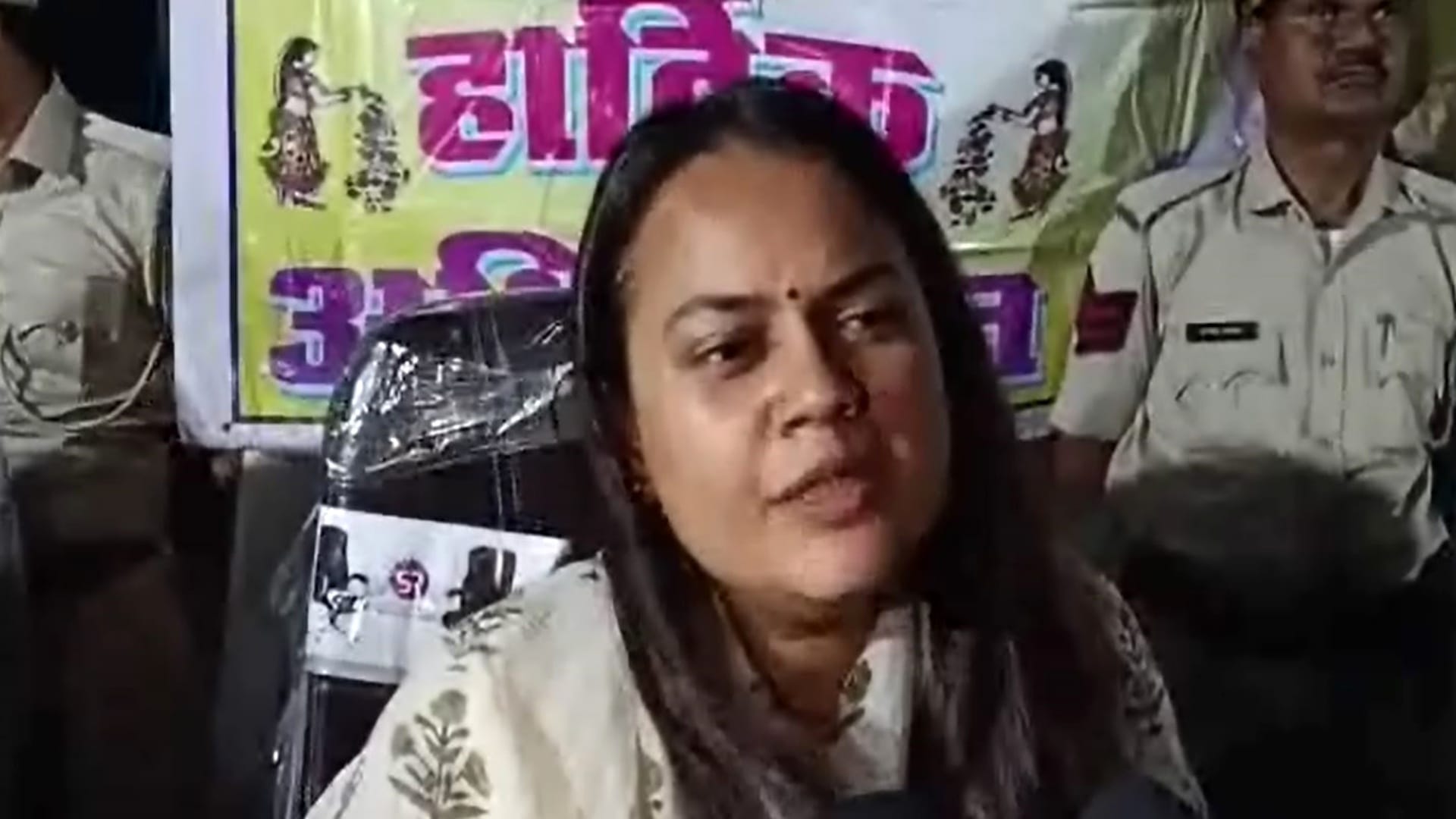 जिला कलेक्टर टीना डाबी
