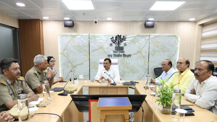 Bihar: विक्रमशिला सेतु संकट पर हाईलेवल बैठक, सचिव पंकज पाल बोले- लापरवाही बिल्कुल बर्दाश्त नहीं; कवायद तेज