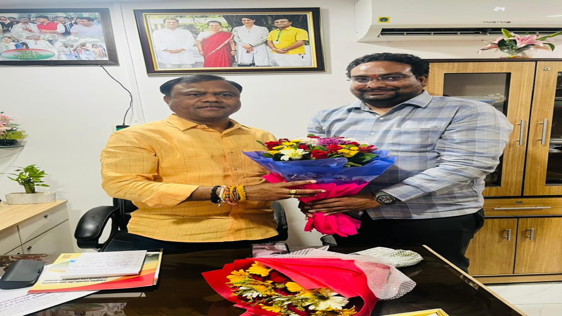 दीपेश कृपाल ने पीसीसी चीफ दीपक बैज से की मुलाकात