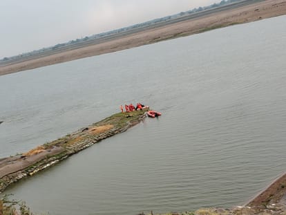 Hamirpur Boat Tragedy Six Dead in Yamuna River After Wedding Celebration Turns Fatal