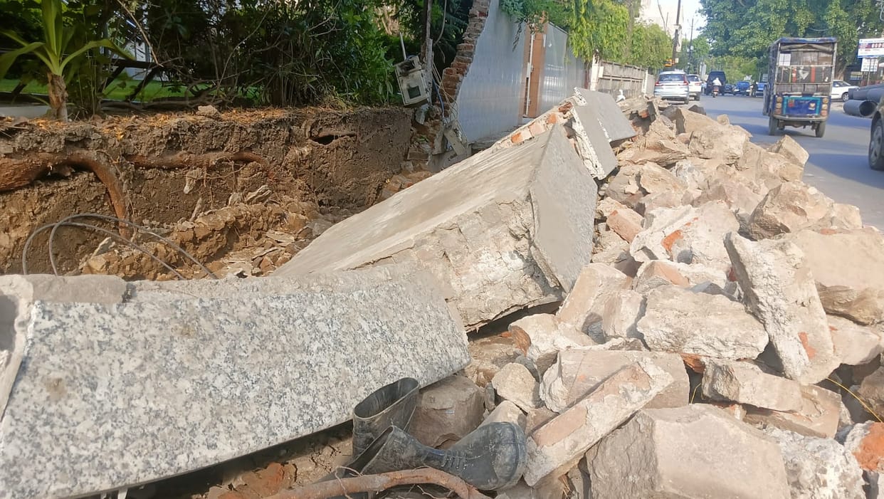 House Wall Collapses During Drain Cleaning, Workers Buried Under Debris; One Feared Dead
