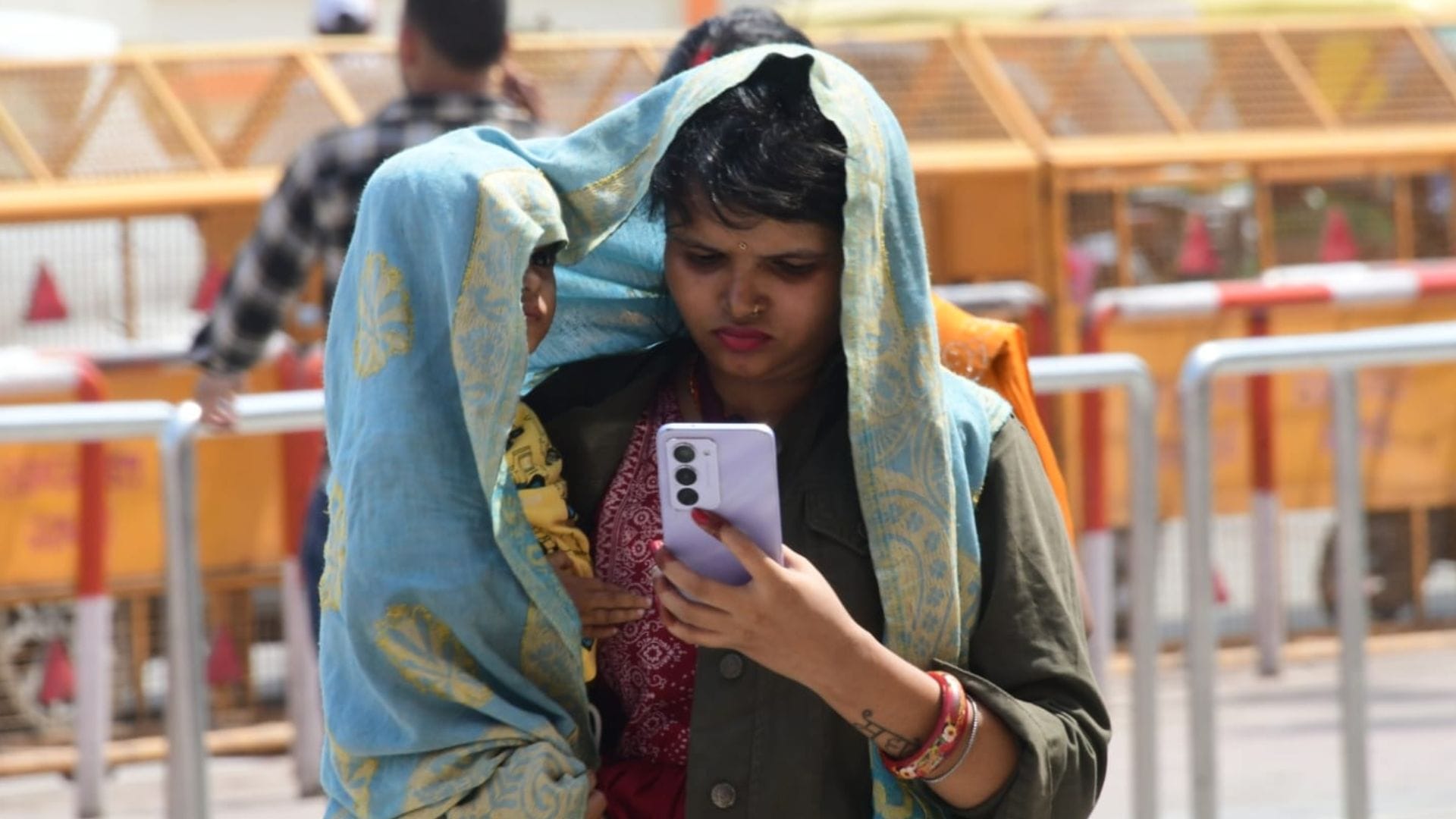 Varanasi Weather first week of May remains caught in tug-of-war between easterly and westerly winds