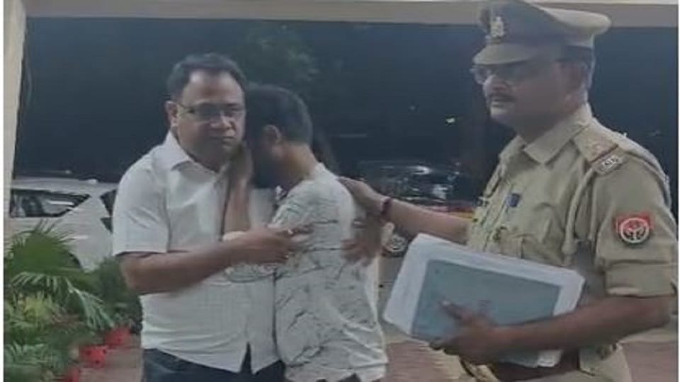 Income Tax Employee Jumps to Death in Agra Son’s Behavior Raises Questions
