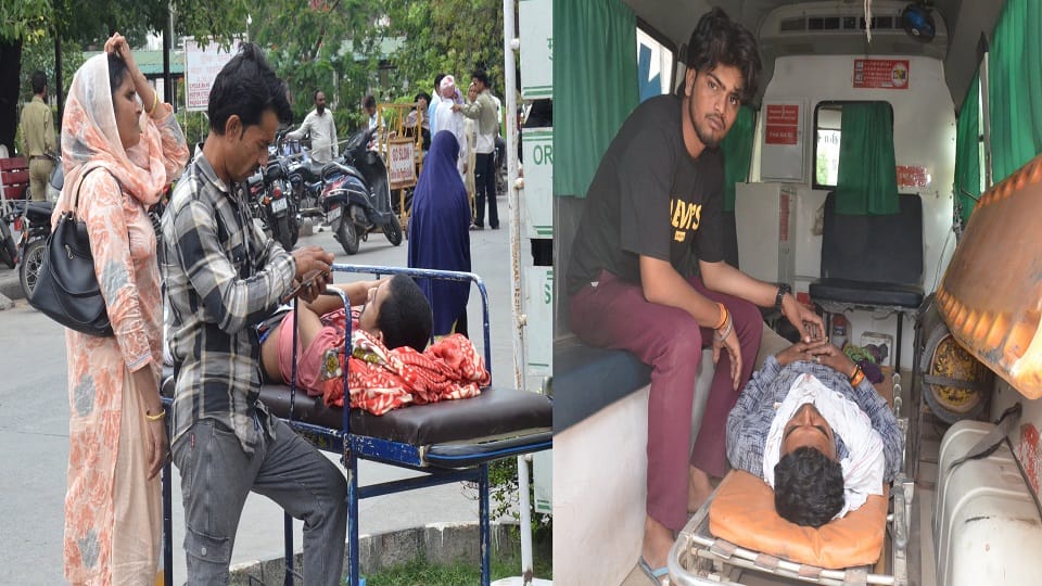 Doctors strike in Aligarh Medical