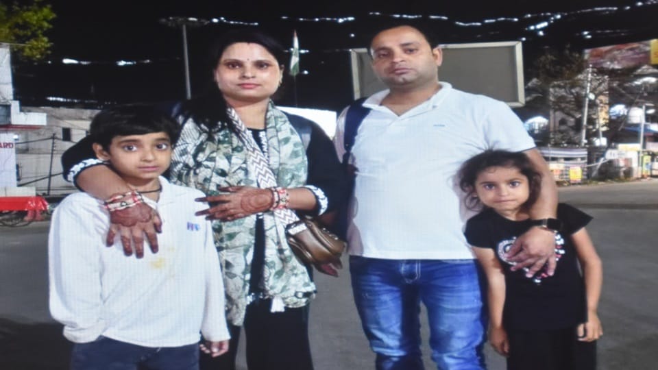Accident in Bulandshahr Three Children Including Parents Die