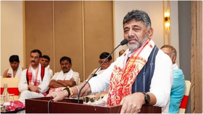 कर्नाटक सरकार में विभागों का बंटवारा: सीएम शिवकुमार ने अपने पास रखा वित्त विभाग, प्रियांक खरगे बने गृह मंत्री Karnataka CM DK Shivakumar allocates portfolios to ministers, Know who gets which ministries
