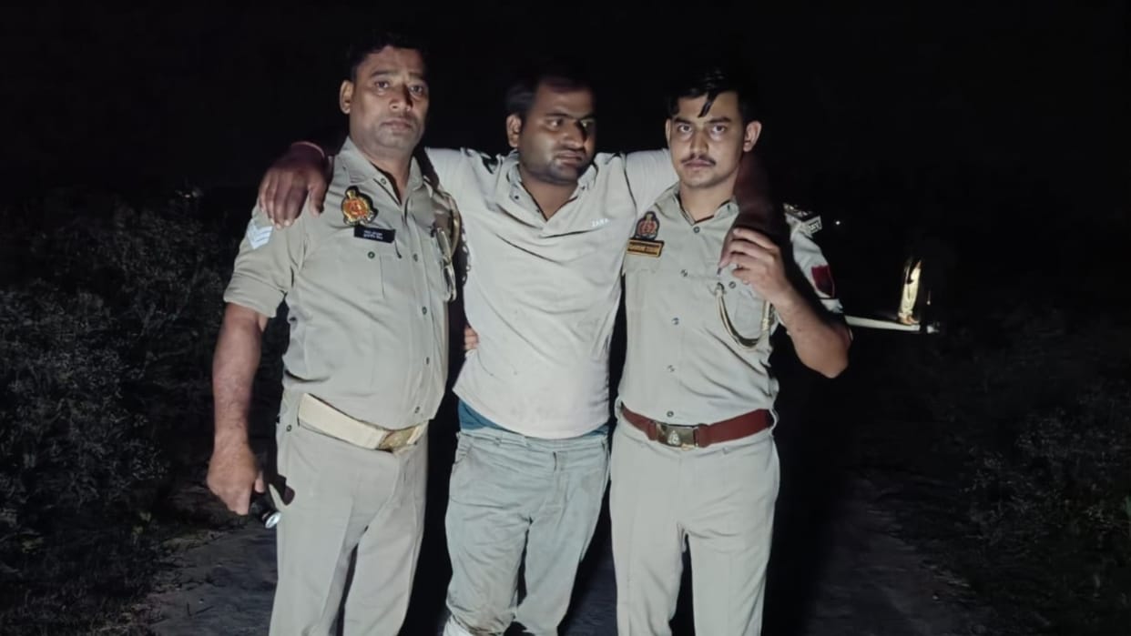 Accused of Attempted Murder Injured in Police Encounter in Shahjahanpur