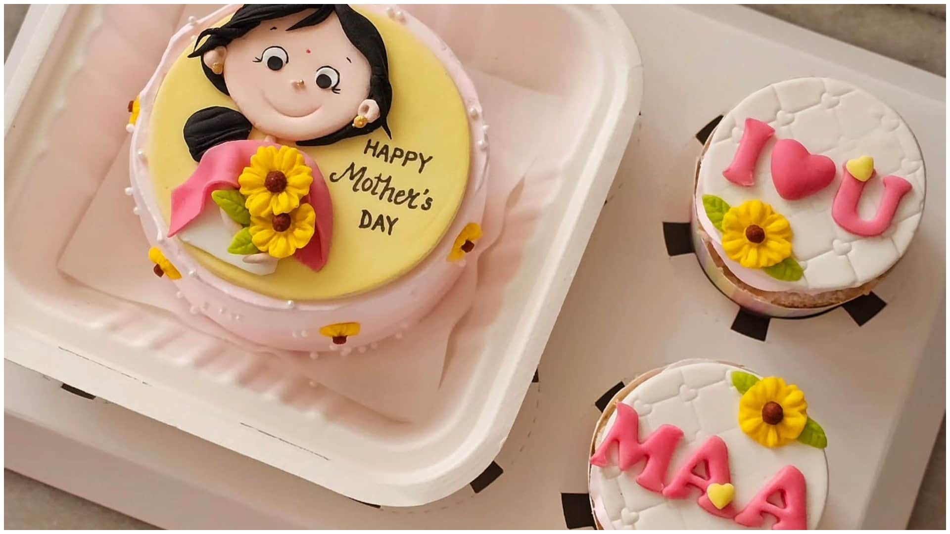 Trending Mothers Day Cake Design Ideas in Hindi