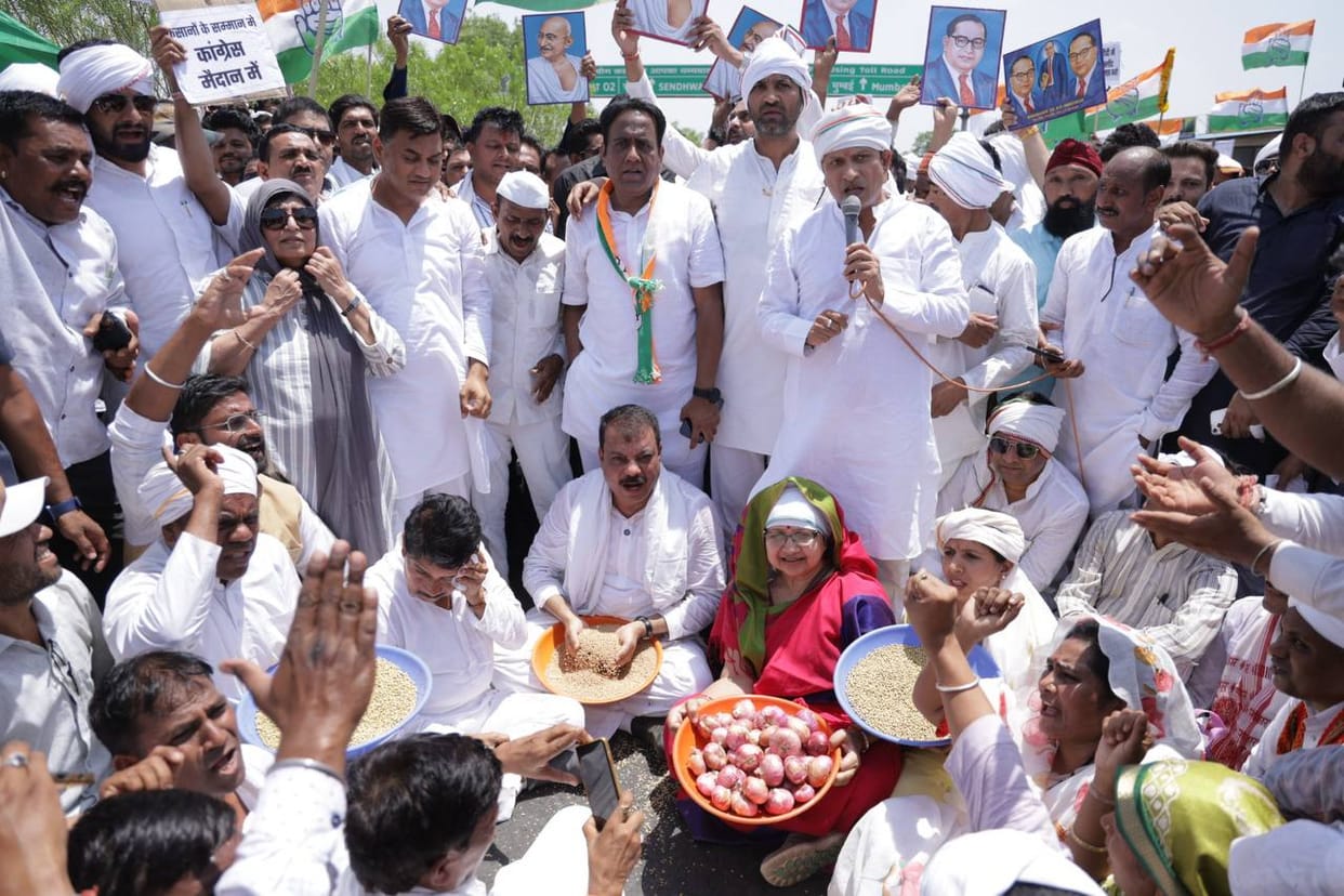 Clash Following Highway Blockade: FIR Registered Against Several Leaders, Including Leader of the Opposition;
