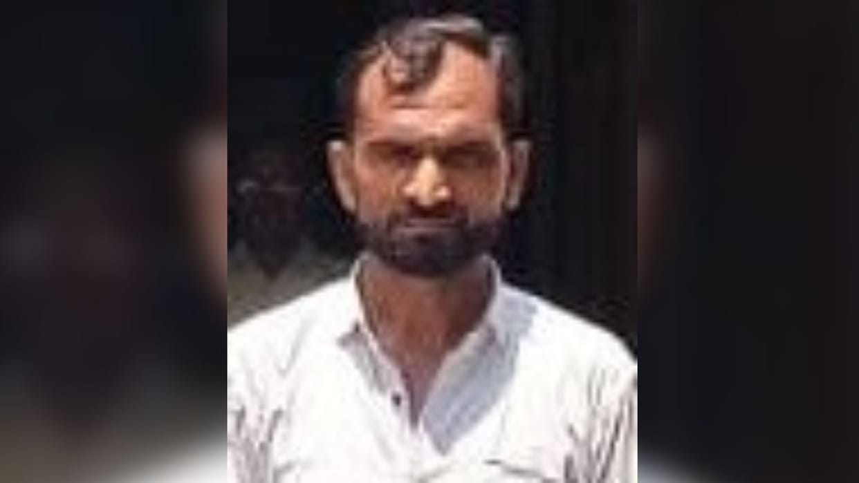 Gangster carrying 50000 bounty arrested STF and Gambhirpur police achieve success cases registered in azamgarh