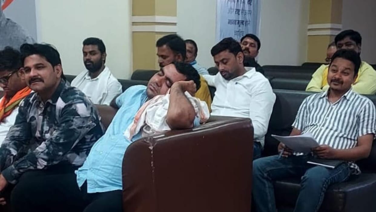 Jhansi: The BJP meeting regarding the district training camp was marked by lethargy