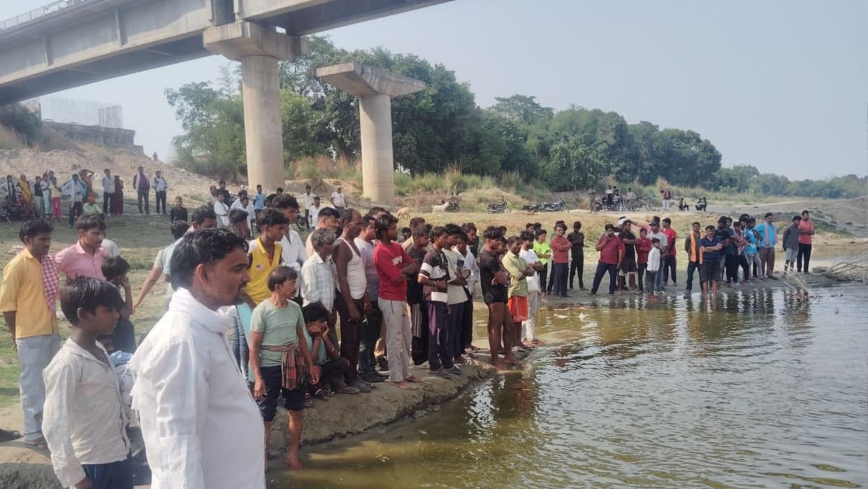 Two Youths Drown While Bathing in Gomti River in jaunpur