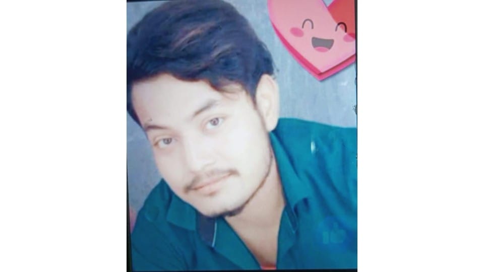 One person riding scooter died and another injured in road accident in Aligarh