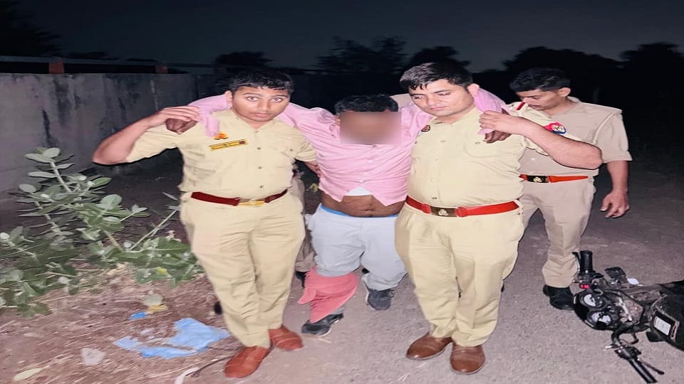 Four Criminals Arrested in Encounter One Shot in Leg