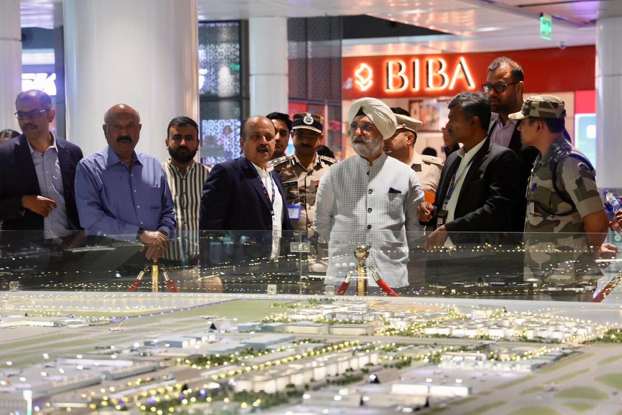 LG Reviews IGI Airport Expansion and Operations Plan Significant Step Towards Making Delhi Global Aviation Hub