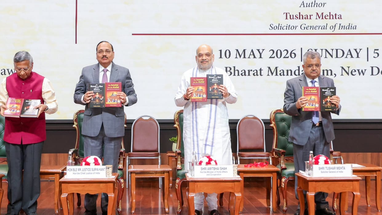 Chief Justice Surya Kant Praises Solicitor General Tushar Mehta, Humorous Legal Books Launch Amit Shah