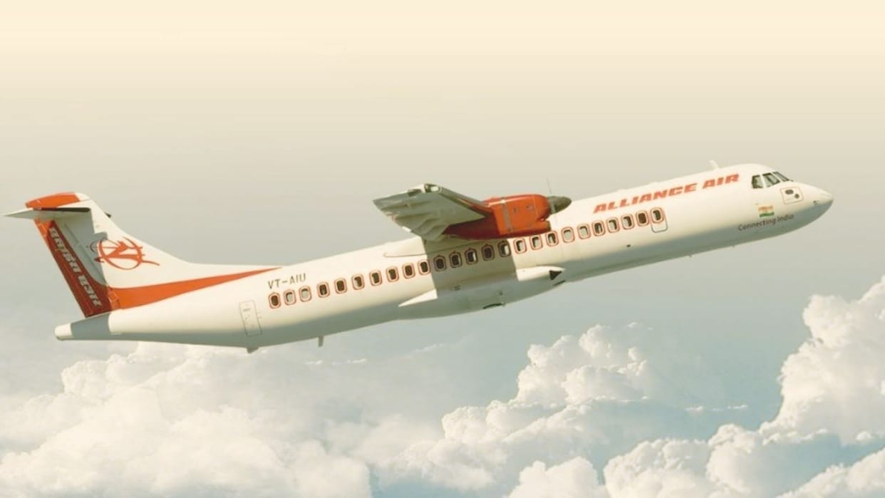 UP: 80-Year-Old Suffers Heart Attack on Bengaluru-Delhi Flight; Emergency Landing in Lucknow