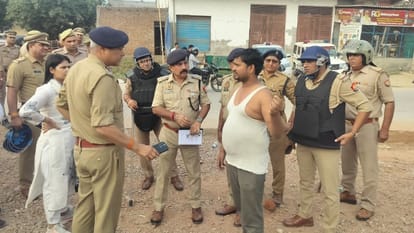 Hapur Violence Unrest during religious procession in Hapur heavy stone-pelting ensues See photos