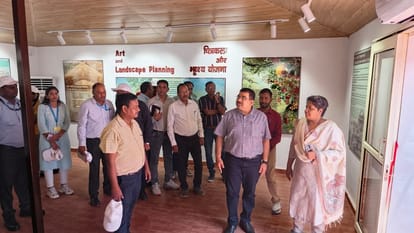 इंटरप्रिटेशन सेंटर का शुभारंभ किया।