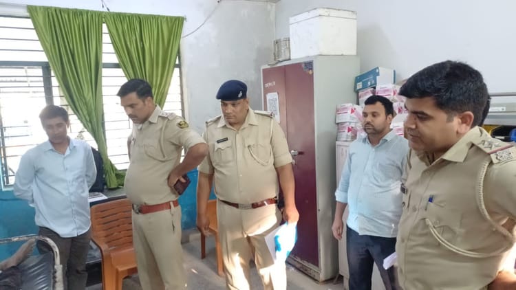 Bihar: धारदार हथियार से हमला, जमीन हड़पने के विवाद में वृद्ध की हत्या, आरोपी पति फरार; पत्नी गिरफ्तार
