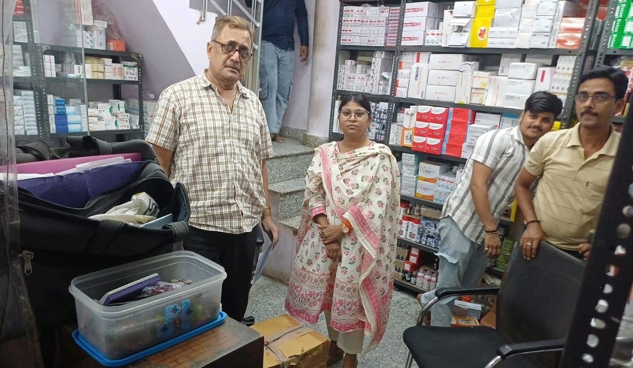 Kanpur Drug Department Raids Yoga Pharma 16000 Tablets of Counterfeit Medicine Seized Samples Sent to Lucknow