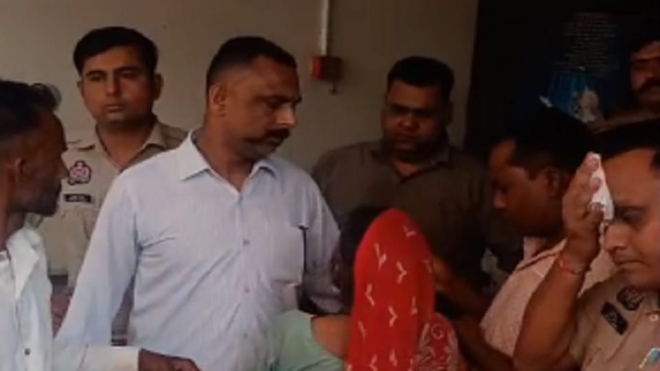 UP: Prisoner dies under suspicious circumstances in Bijnor jail, dead body found hanging on a tree