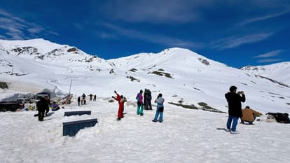 Himachal Weather A Chill Lingers Even in May Daytime Temperatures 10 Degrees Below Normal