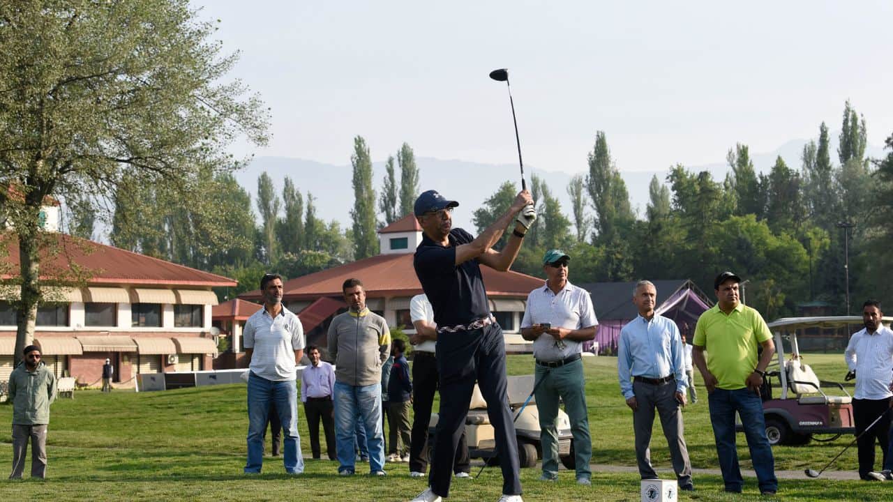 Govt will use three golf courses in valley to promote tourism