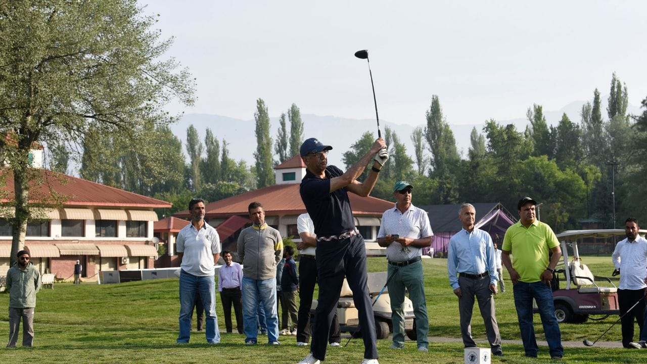 Govt will use three golf courses in valley to promote tourism