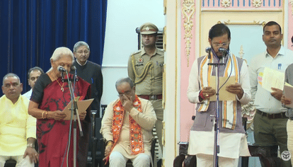 top news in hindi 18th may 2026 Kerala CM VD Satheesan Oath Delhi Metro NEET Row Cannes 2026
