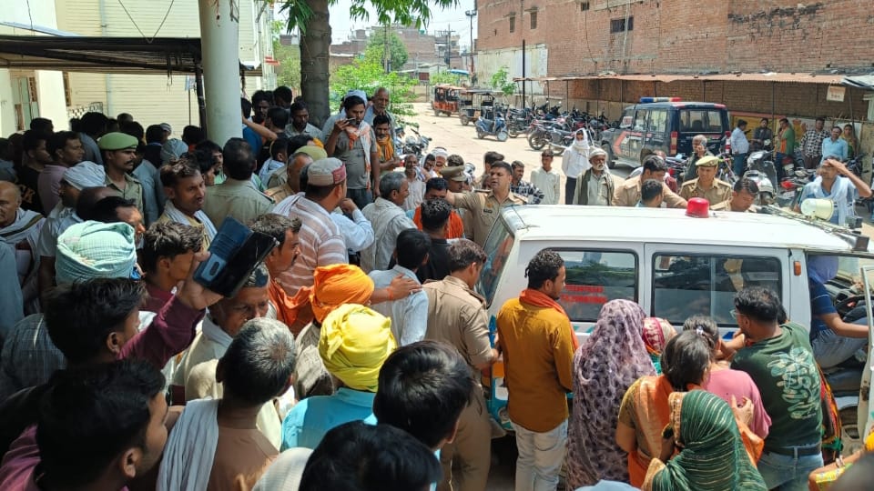 Banda murder case Elder Son Shoots Mother and Brother in Banda Over Property  Up Crime News
