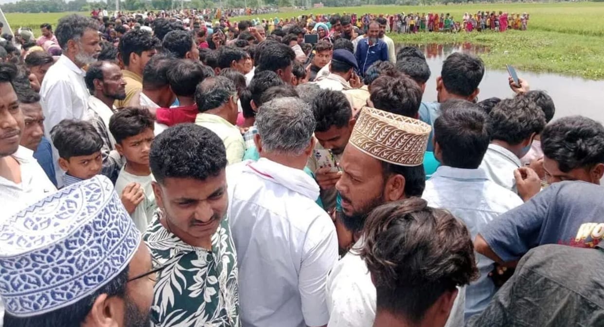 Bihar Crime Youth Found Murdered After Dropping Brother at Bus Stand Throat-Slit Body Recovered from Waterbody