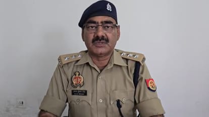Murder In moving train in UP Murder five minutes after train left Kuchaman station