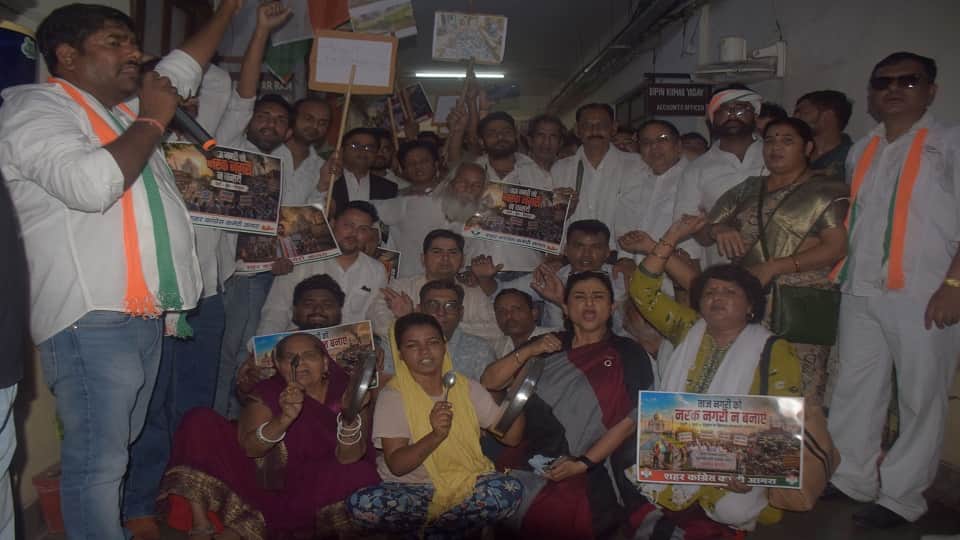 Uproar at Municipal Corporation over drain cleaning