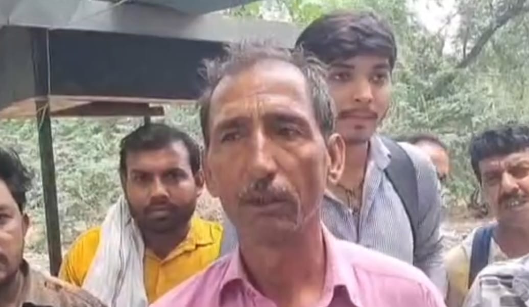 After slitting his wrists man took his own life by hanging himself from a tree