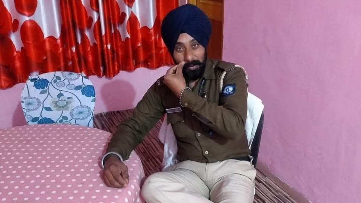 Himachal Police Constable Kuldeep Singh Passes Away Due to Cardiac Arrest Guard of Honour Accorded at Funeral