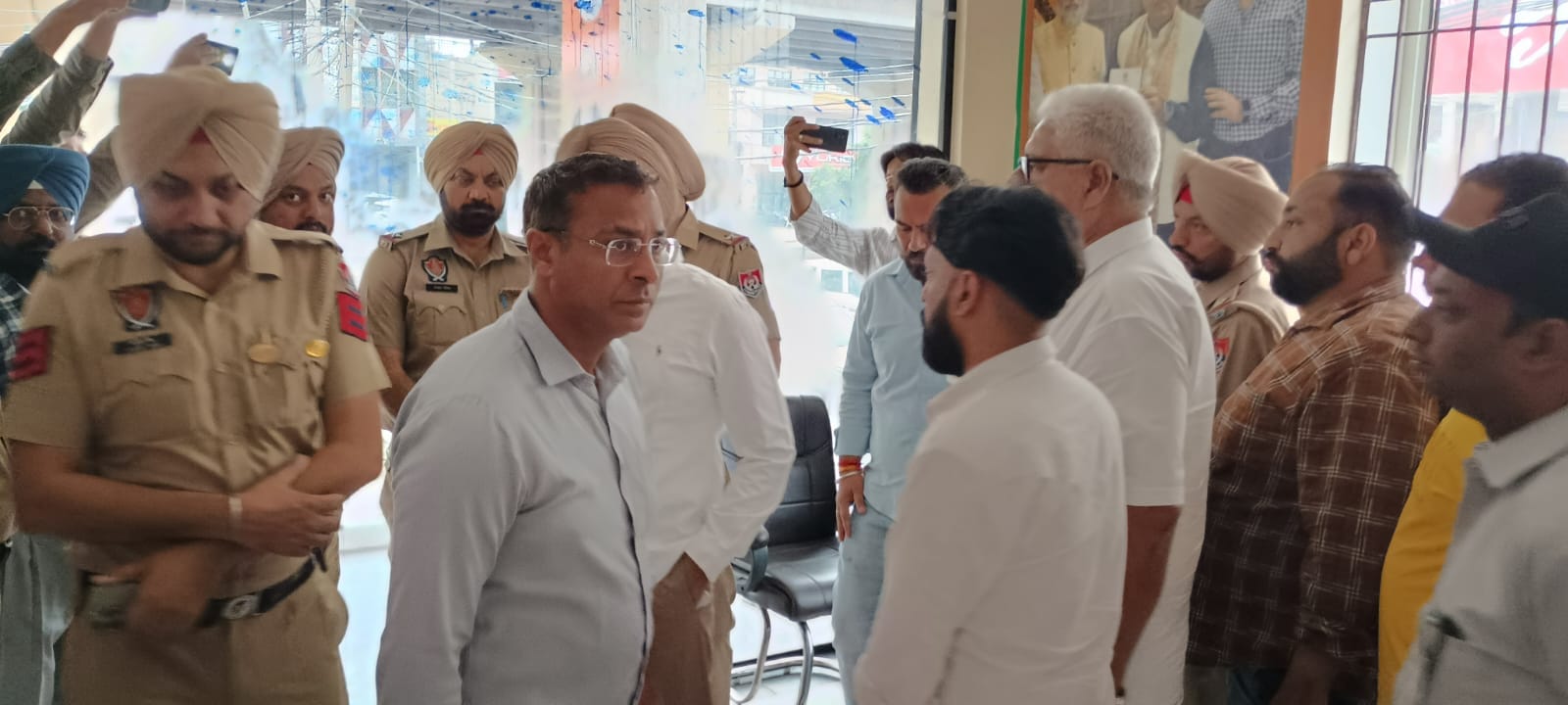 Unidentified attackers attack BJP office in Tarn Taran