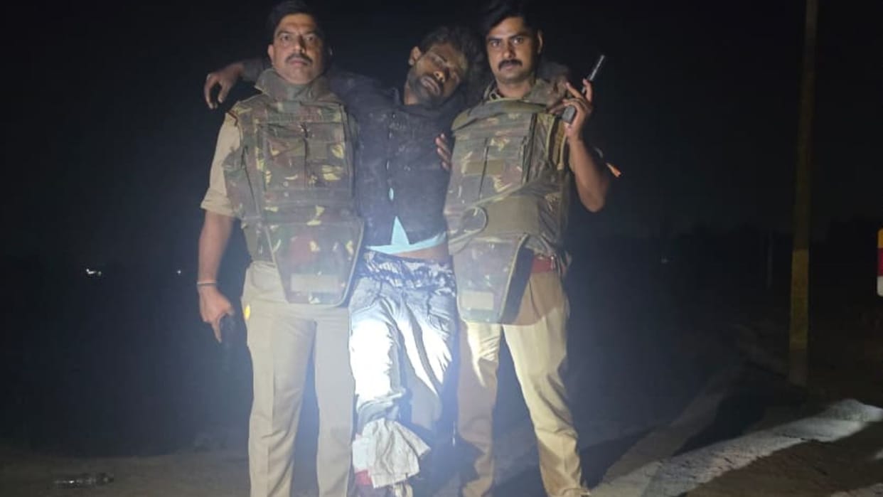Accused of misdeed Girl Injured in Encounter and Arrested in azamgarh His Way Commit Another Crime