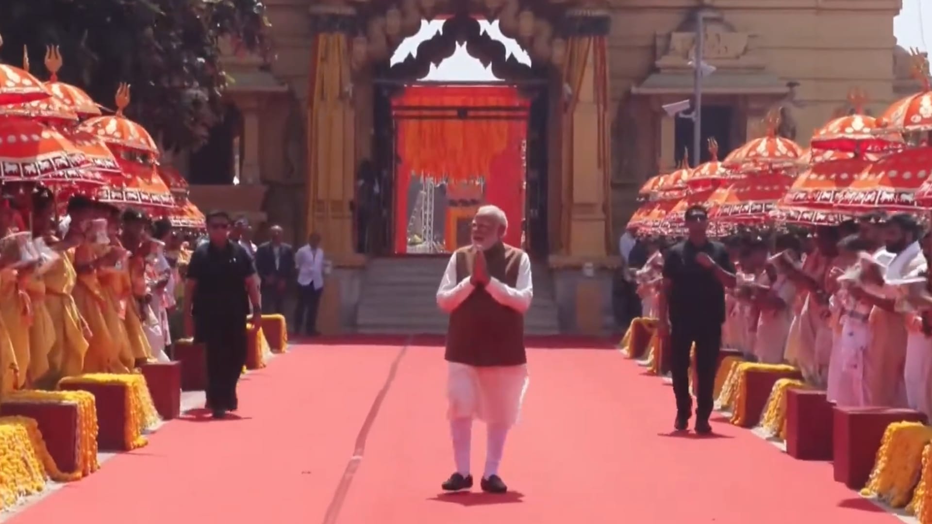 somnath amrit mahotsav 75 years of temple restoration grand event pm modi attends in pictures