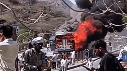 Salumber: Massive Fire Breaks Out in Moving Sleeper Bus, Passengers Escape Safely; Short Circuit Suspected