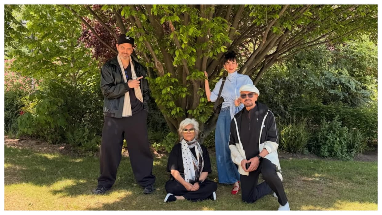 Hrithik Roshan Mother Day Post Has France Tree And Saba Azad Connection