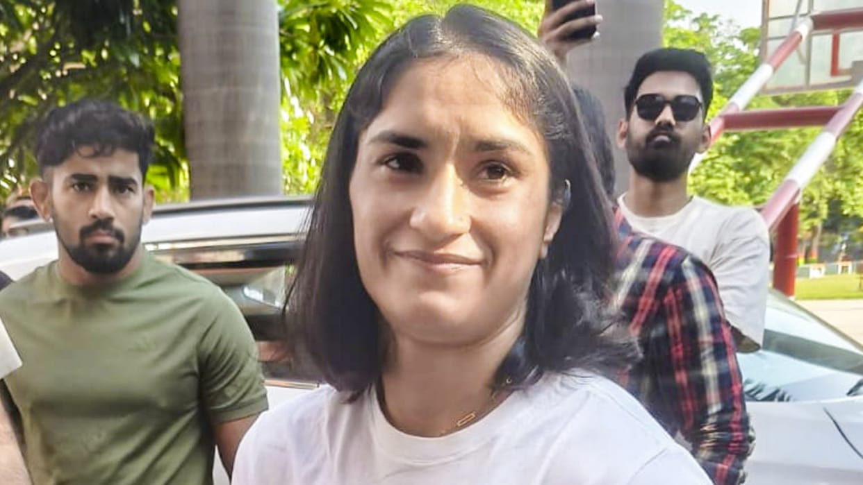 Vinesh Phogat says she won't accept defeat won't take retirement from wrestling alleged WFI